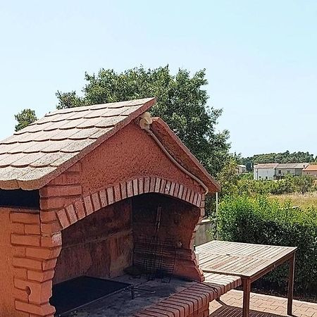 Apartmani Katarina Mundanije Екстериор снимка