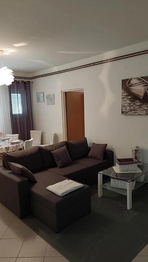 Apartmani Katarina Mundanije Екстериор снимка