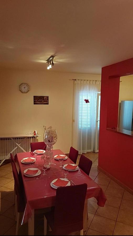 Apartmani Katarina Mundanije Екстериор снимка