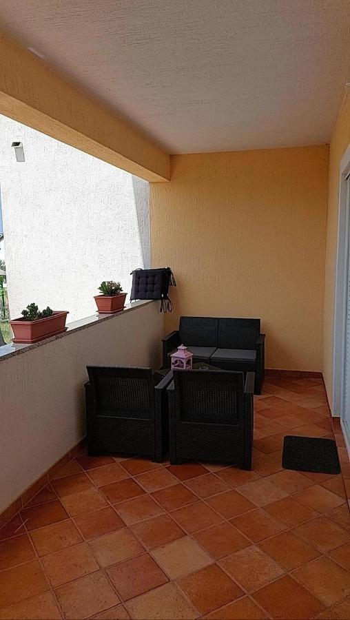 Apartmani Katarina Mundanije Екстериор снимка
