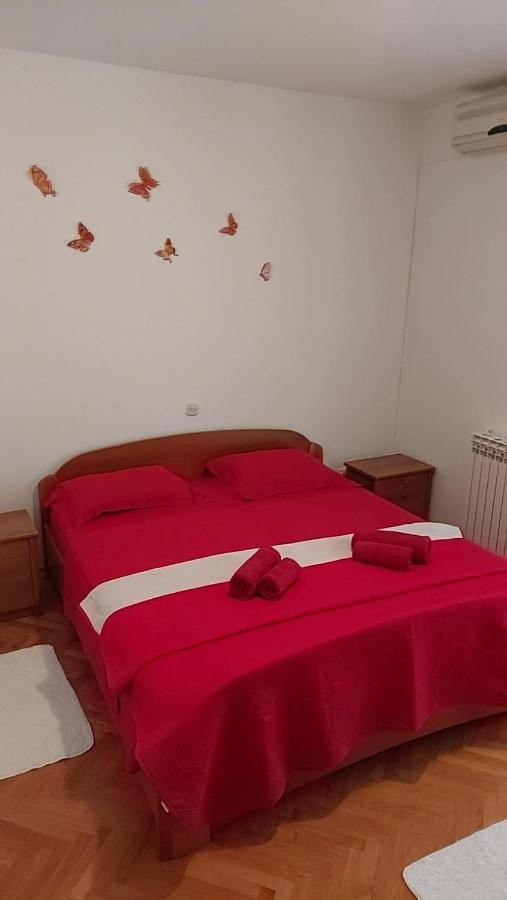 Apartmani Katarina Mundanije Екстериор снимка