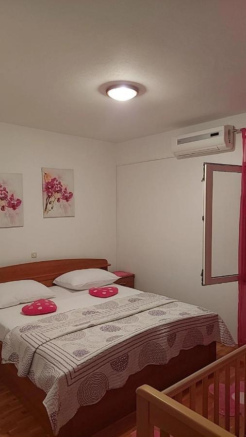 Apartmani Katarina Mundanije Екстериор снимка